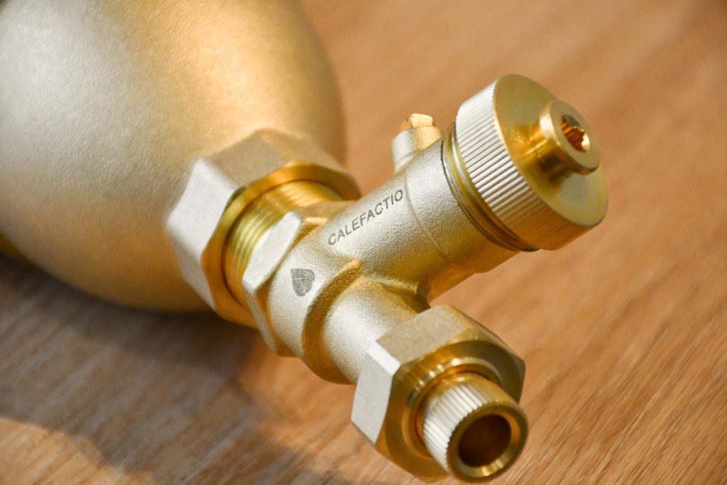 calbalance-calefactio-hydraulic-separator-brass (1)